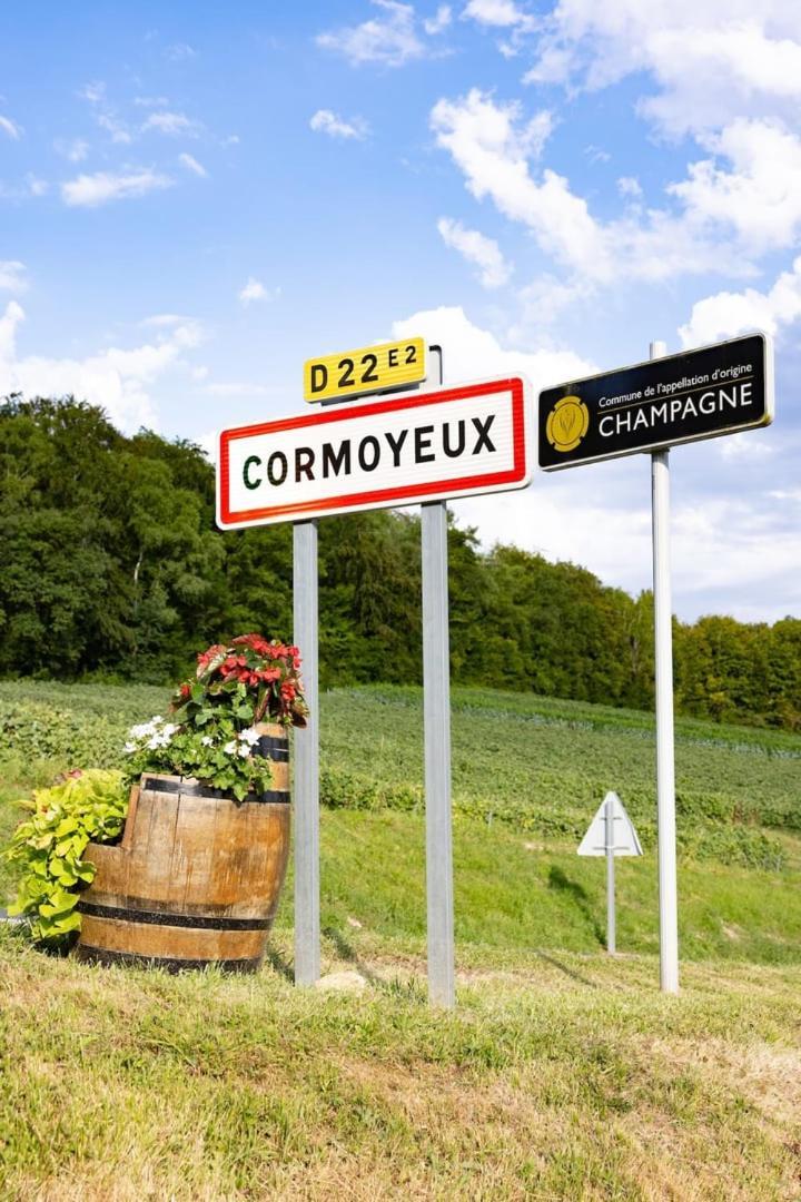 Nuit Insolite : Tonneau Enchante Cormoyeux Exteriér fotografie